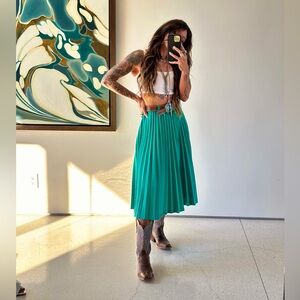 Meet your Posher, Rae